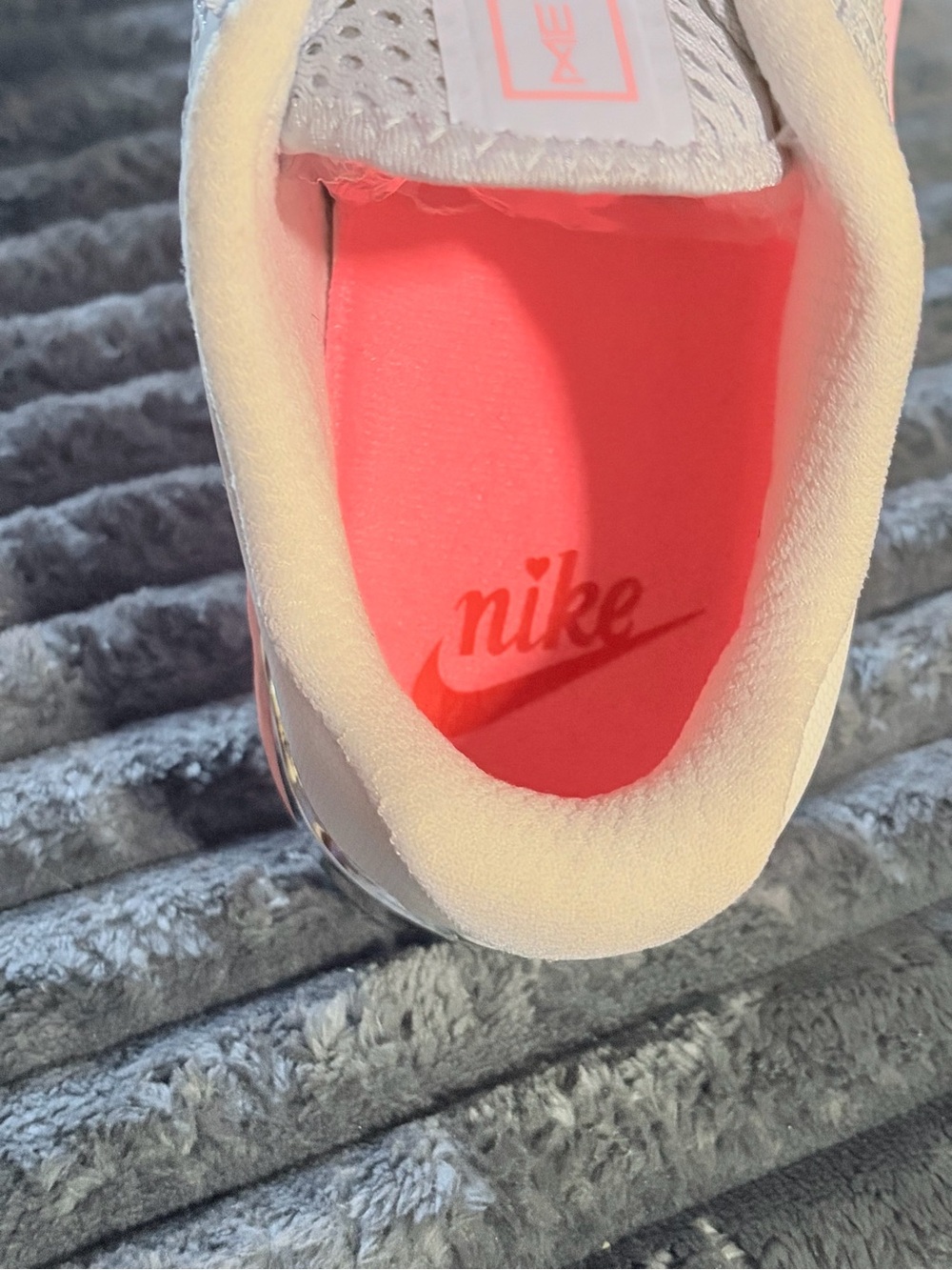 Nike Metcon 6 'Football Grey Arctic Punch' AT3160-001 Women's Shoes (size 9) - Picture 8 of 10